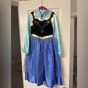 Disney Anna dress costume and boots size 5-6 girl